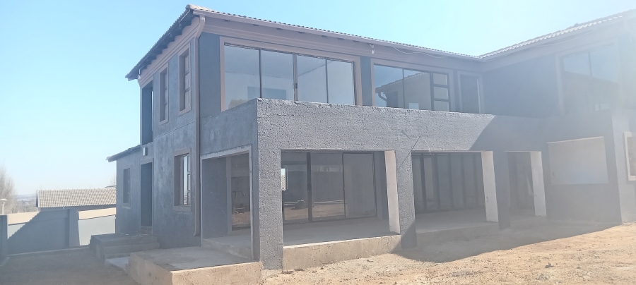 5 Bedroom Property for Sale in Wilkoppies North West
